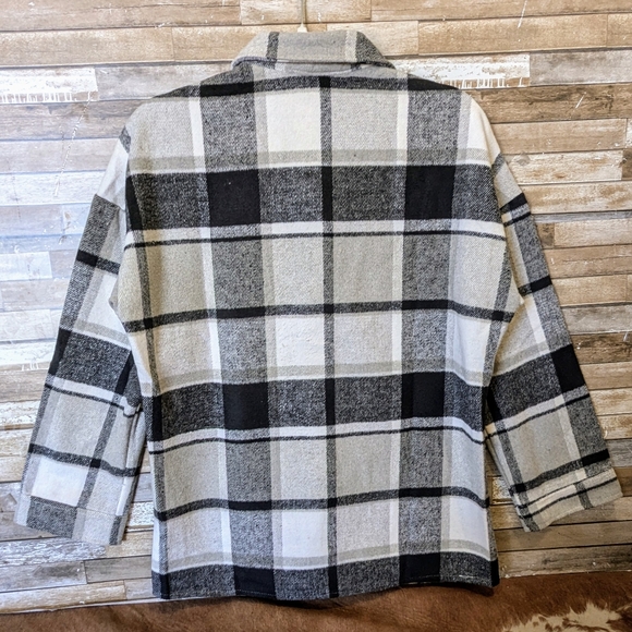 NWT Black Gray Plaid Flannel Shacket W Button Down - Picture 11 of 16